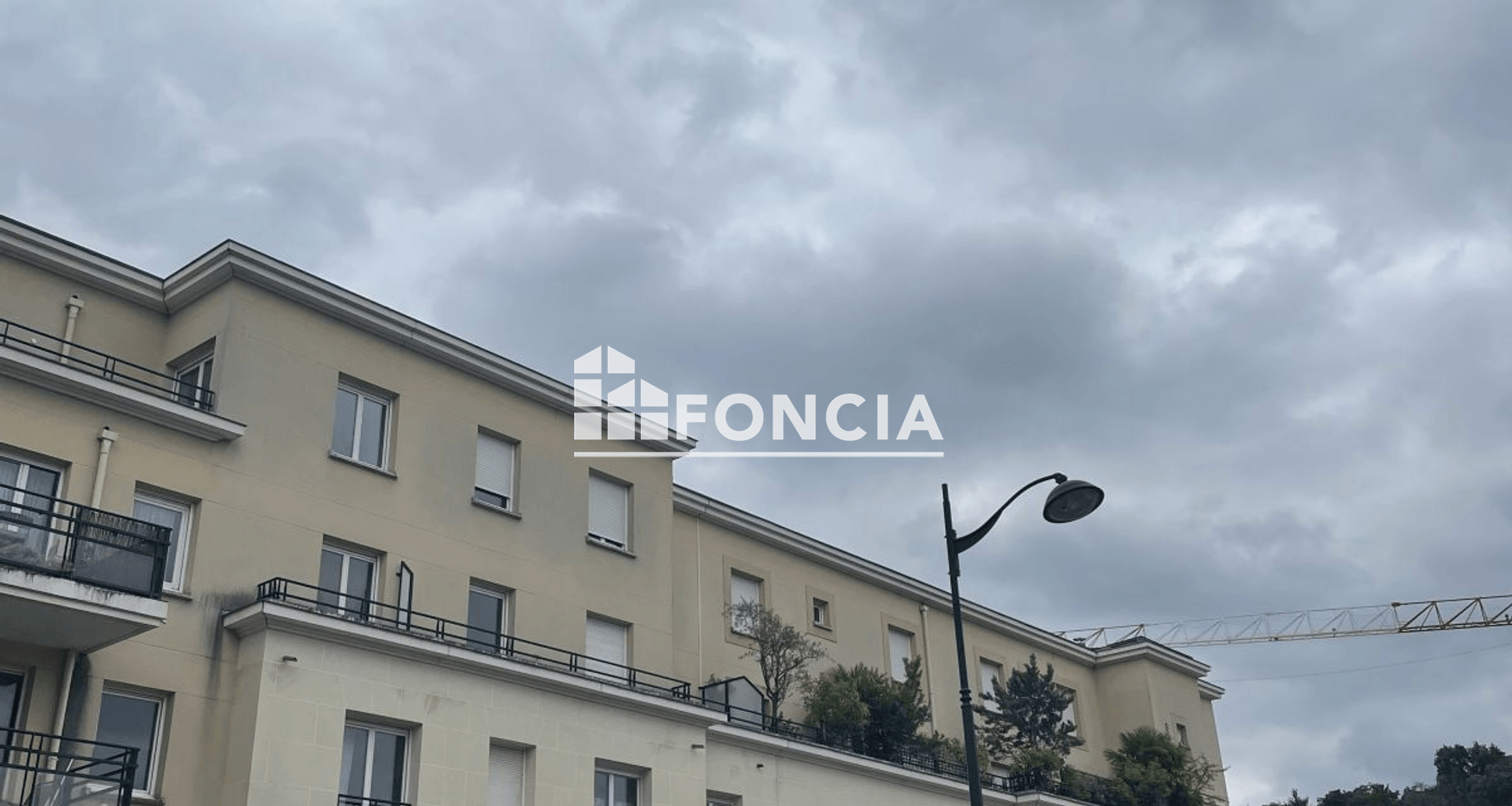 Appartement 2 pièces (44.1 m²) à louer - Le Plessis-robinson (92350)