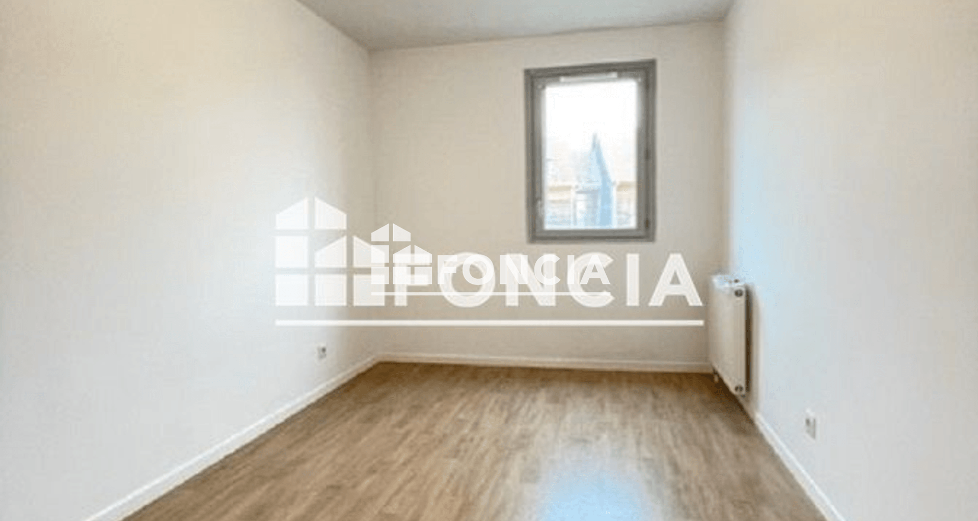 Appartement 4 pièces (83.7 m²) à louer - Linas (91310)