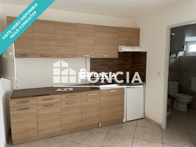 Studio (17.08 m²) à louer - Gareoult (83136)