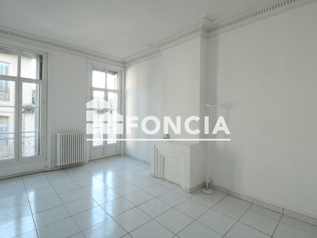 Appartement 4 pièces (89.81 m²) à louer - Nimes (30900)