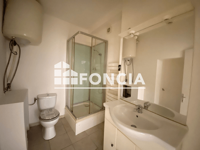 Appartement 2 pièces (31 m²) à louer - Montaren Et St Mediers (30700)