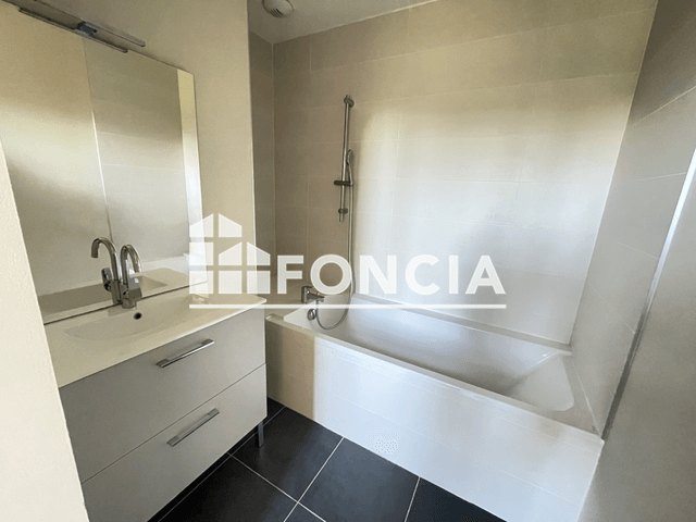 Appartement 3 pièces (98.5 m²) à louer - Viols-en-laval (34380)