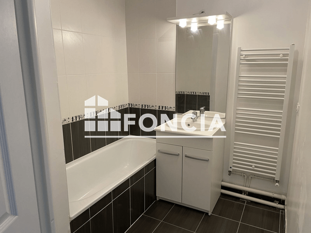 Appartement 4 pièces (86.42 m²) à louer - Fleury Les Aubrais (45400)