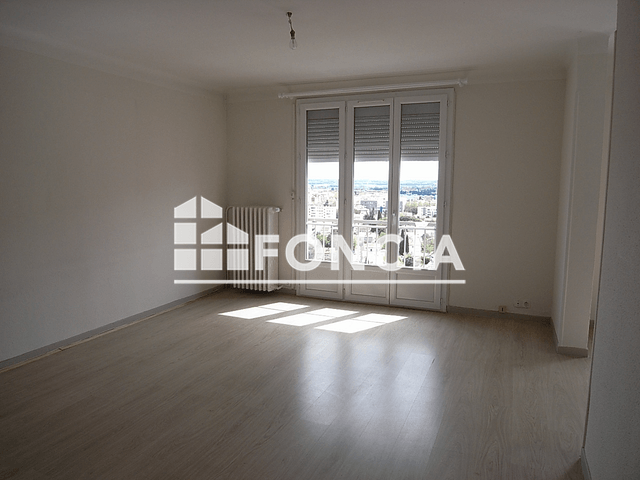 Appartement 4 pièces (71 m²) à louer - Nimes (30900)