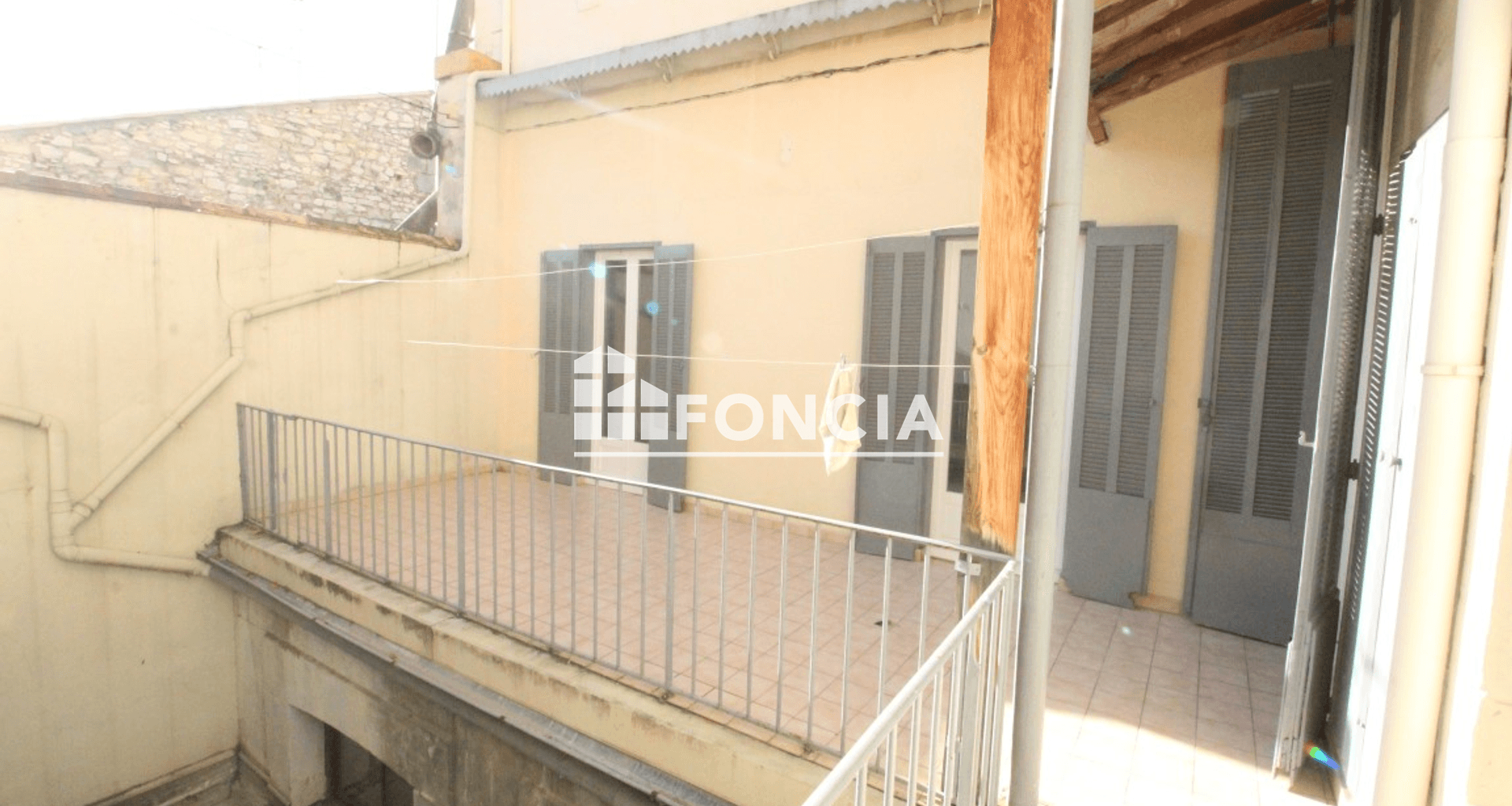 Appartement 4 pièces (89.81 m²) à louer - Nîmes (30900)