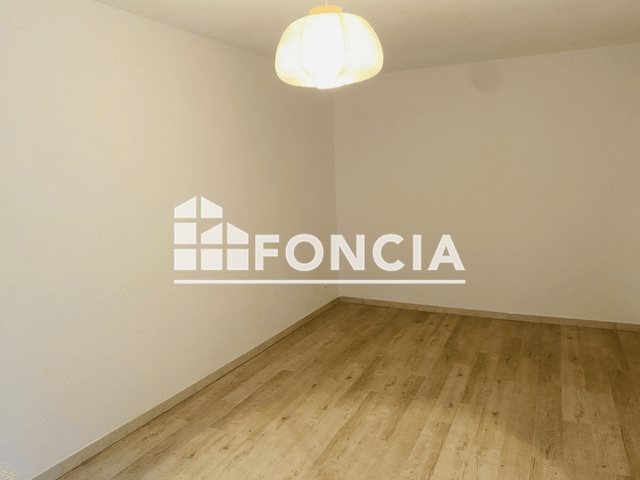 Appartement 3 pièces (89.74 m²) à louer - Clermont-l'herault (34800)