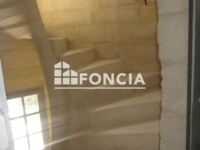 Appartement 2 pièces (50.72 m²) à louer - Uzes (30700)