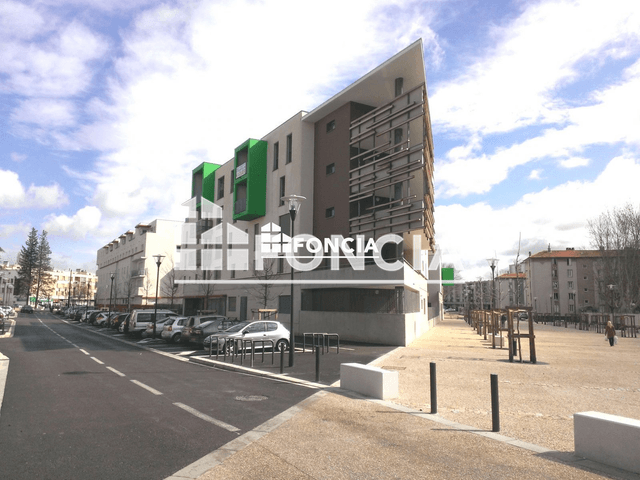 Appartement 4 pièces (106.2 m²) à louer - Nimes (30000)