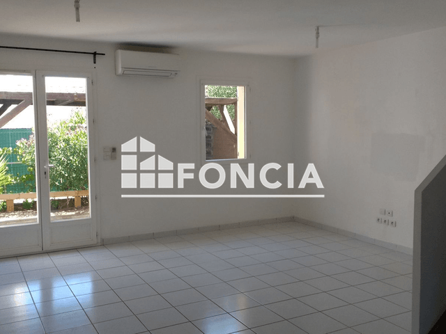 Maison 4 pièces (72.5 m²) à louer - Le Cannet Des Maures (83340)