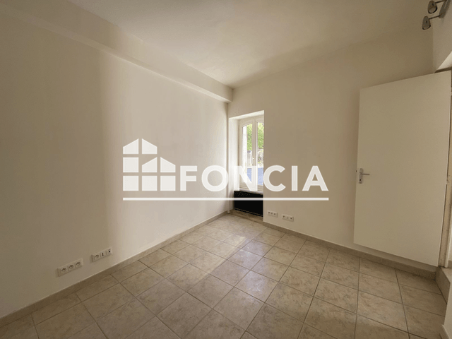 Appartement 2 pièces (31 m²) à louer - Montaren Et St Mediers (30700)