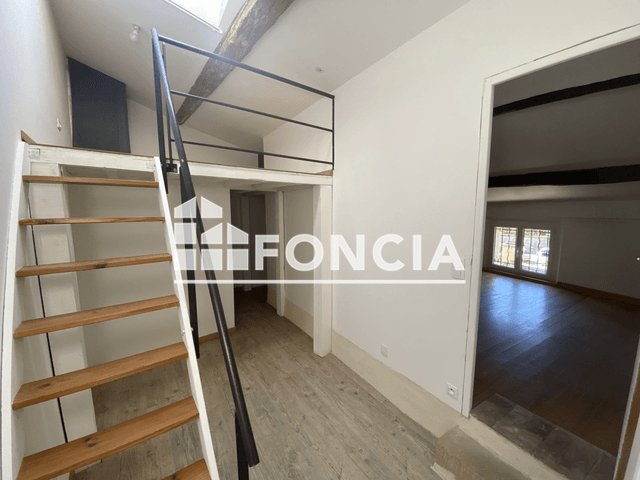 Appartement 3 pièces (92.27 m²) à louer - Montaren-et-saint-médiers (30700)