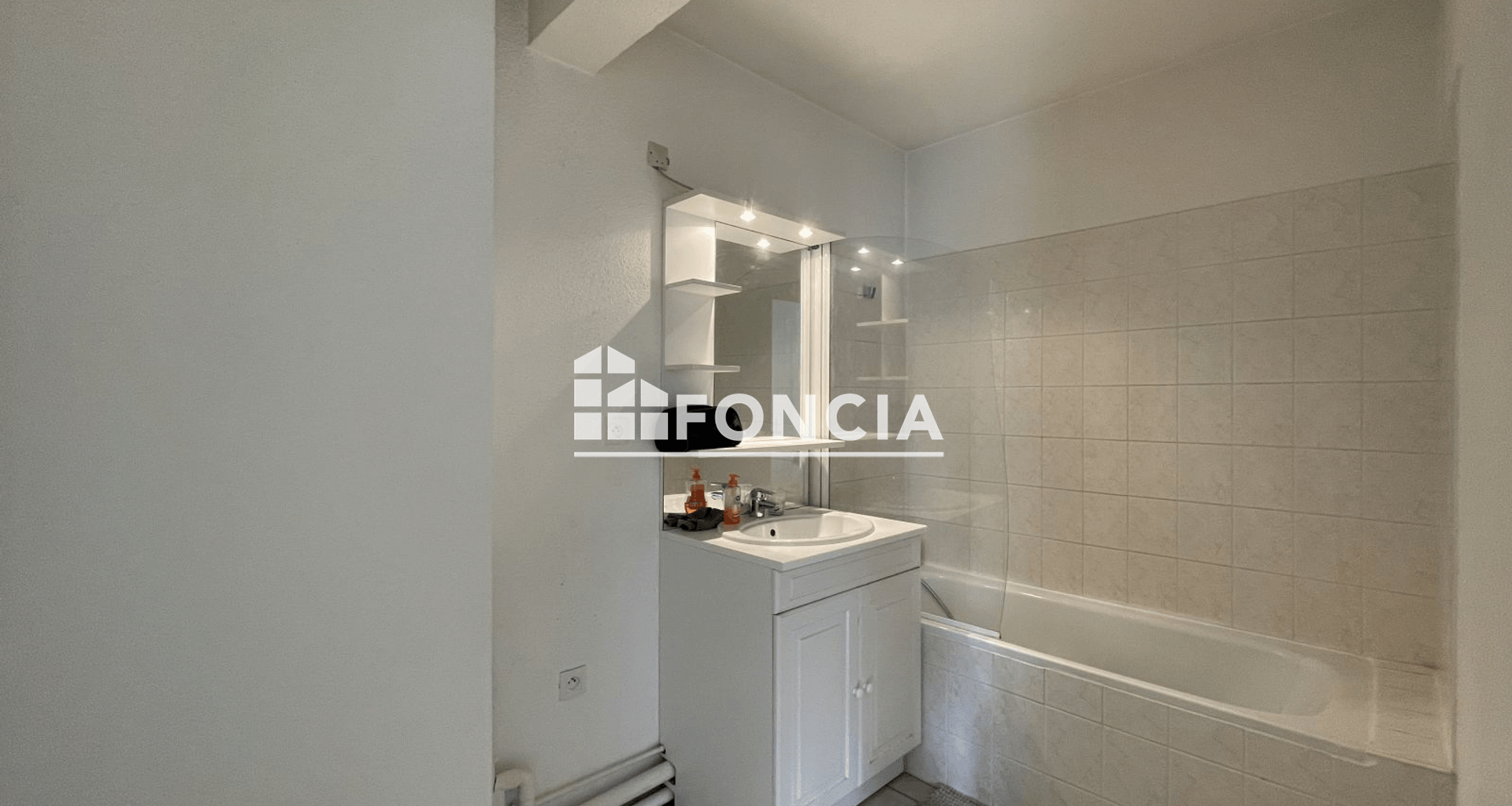 Appartement 2 pièces (52.04 m²) à louer - Canteleu (76380)