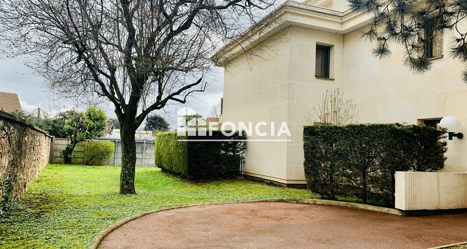 Appartement 2 pièces (39.85 m²) à louer - Bourg-la-reine (92340)