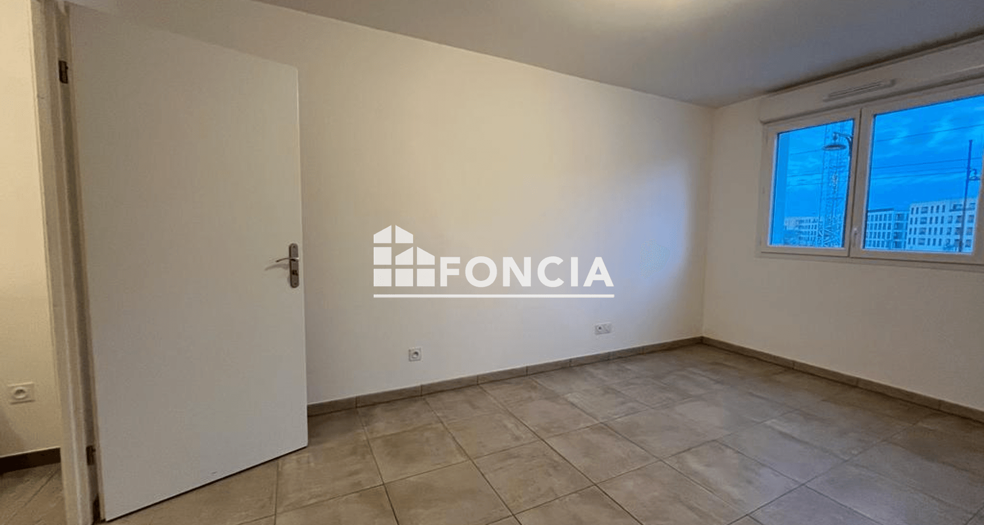 Appartement 2 pièces (42.79 m²) à louer - Châtenay-malabry (92290)