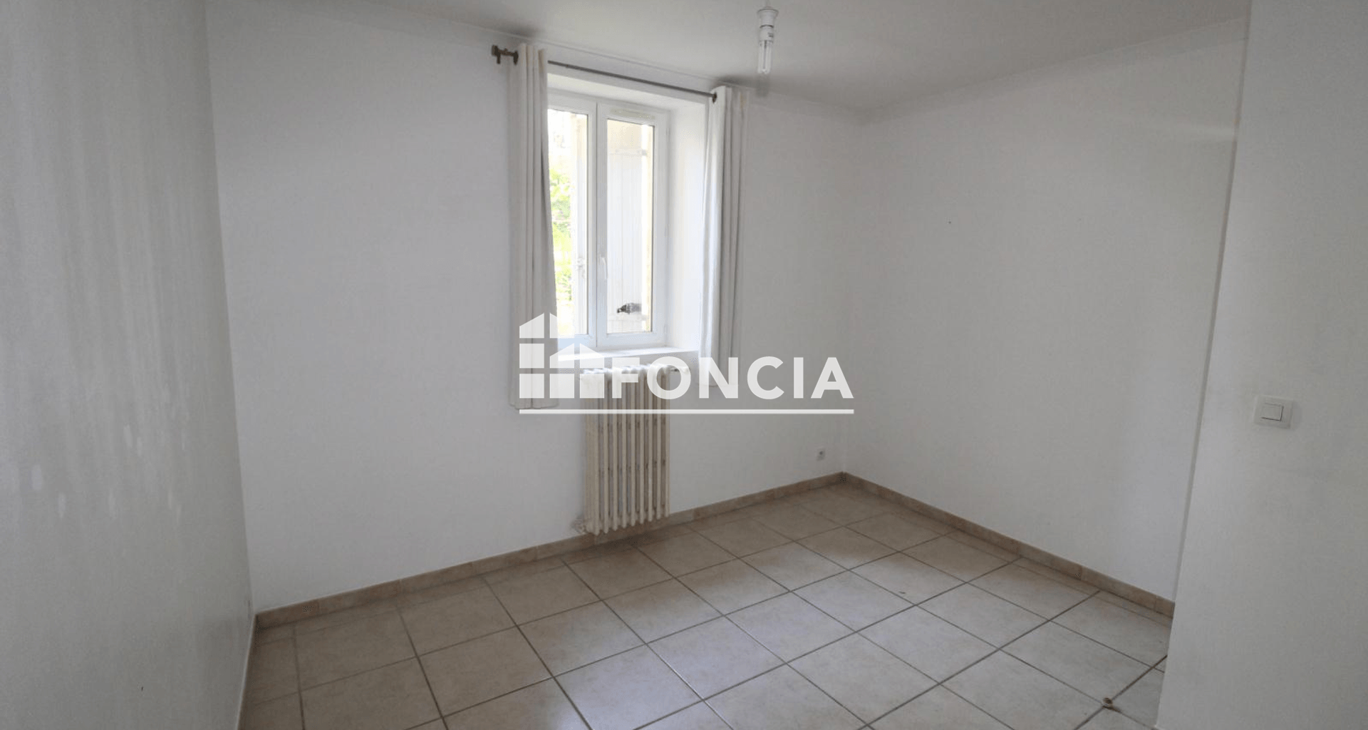Appartement 4 pièces (83.37 m²) à louer - Nîmes (30900)
