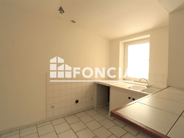 Studio (30 m²) à louer - Nimes (30000)