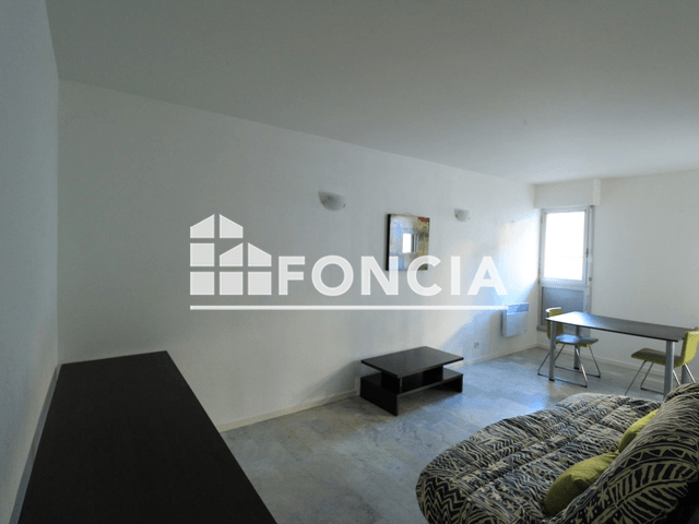 Appartement meublé 2 pièces (47.32 m²) à louer - Nimes (30000)