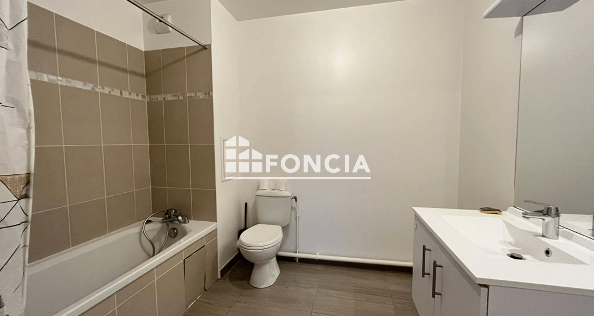 Appartement 2 pièces (42.79 m²) à louer - Châtenay-malabry (92290)