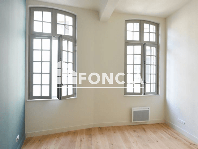 Appartement 2 pièces (45.8 m²) à louer - Nimes (30000)