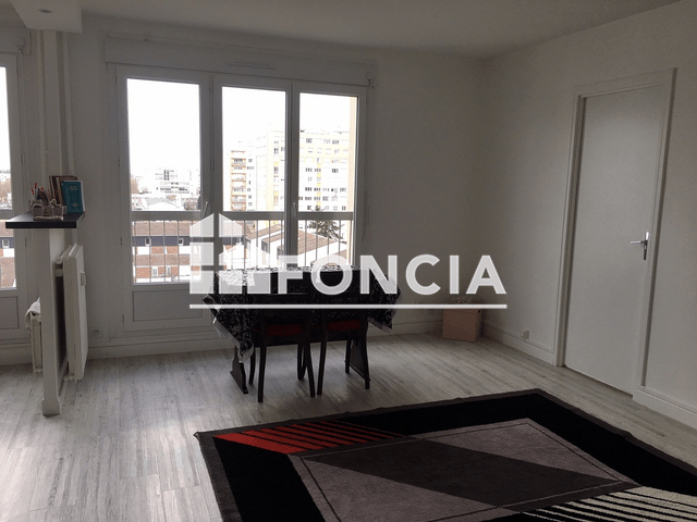 Appartement 2 pièces (43.87 m²) à louer - Orleans La Source (45100)