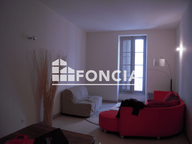 Appartement 2 pièces (55.8 m²) à louer - Nimes (30000)