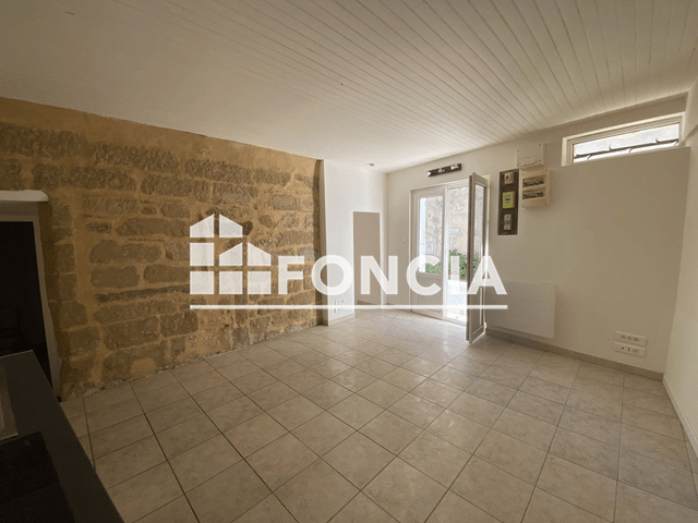 Appartement 2 pièces (31 m²) à louer - Montaren Et St Mediers (30700)