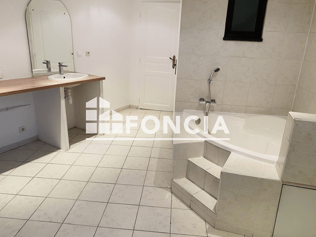 Appartement 3 pièces (89.74 m²) à louer - Clermont-l'herault (34800)