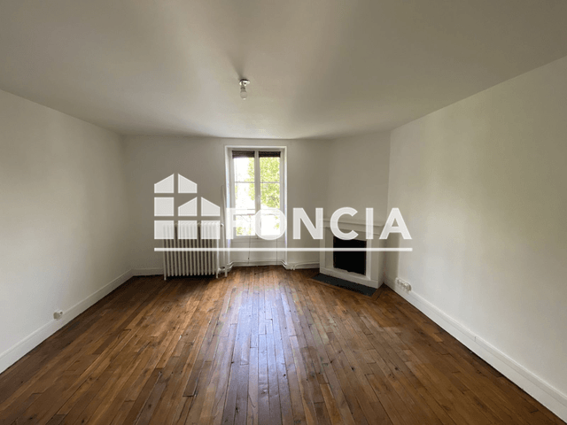 Appartement 6 pièces (178.07 m²) à louer - Orleans (45100)