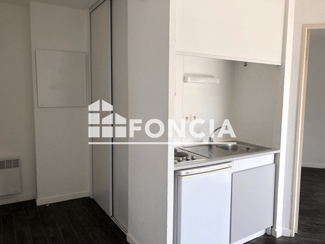 Studio (33.28 m²) à louer - Nimes (30900)