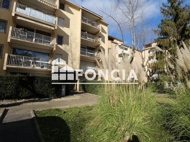 Appartement 4 pièces (84.51 m²) à louer - Nimes Cedex (30000)