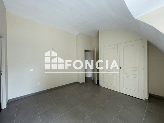 Appartement 3 pièces (83.9 m²) à louer - Viols-en-laval (34380)