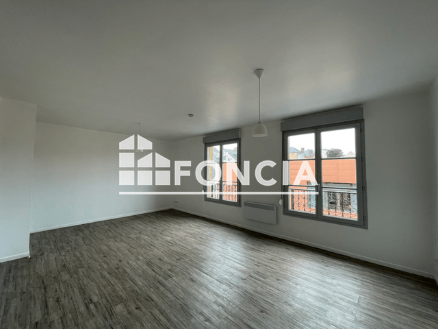 Appartement 3 pièces (64 m²) à louer - Charleville-mezieres (08000)