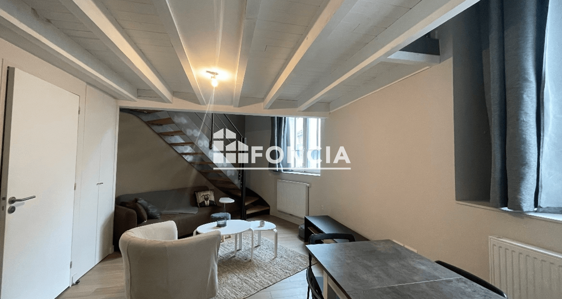 Appartement 2 pièces (52.2 m²) à louer - Saint-étienne (42000)