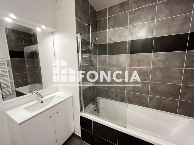 Appartement meublé 3 pièces (65.85 m²) à louer - Saint-herblain (44800)
