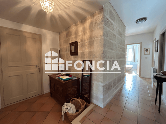 Appartement meublé 3 pièces (70.76 m²) à louer - Uzes (30700)