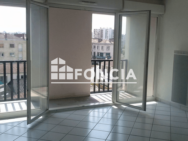 Appartement 3 pièces (67.79 m²) à louer - Bordeaux (33000)