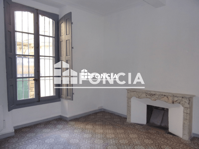 Appartement 2 pièces (56.4 m²) à louer - Arles (13200)