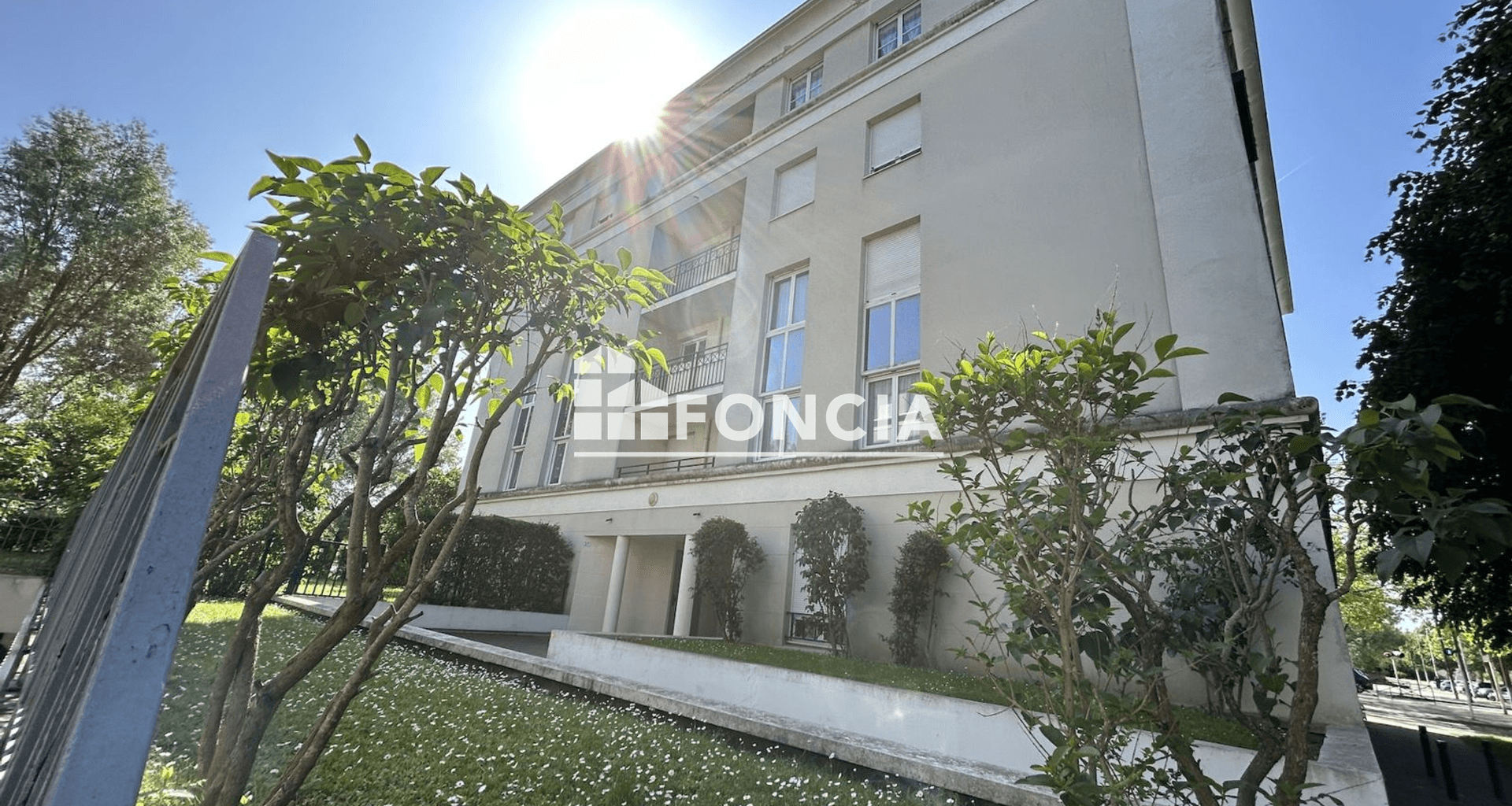Studio meublé (29.78 m²) à louer - Bussy-saint-georges (77600)