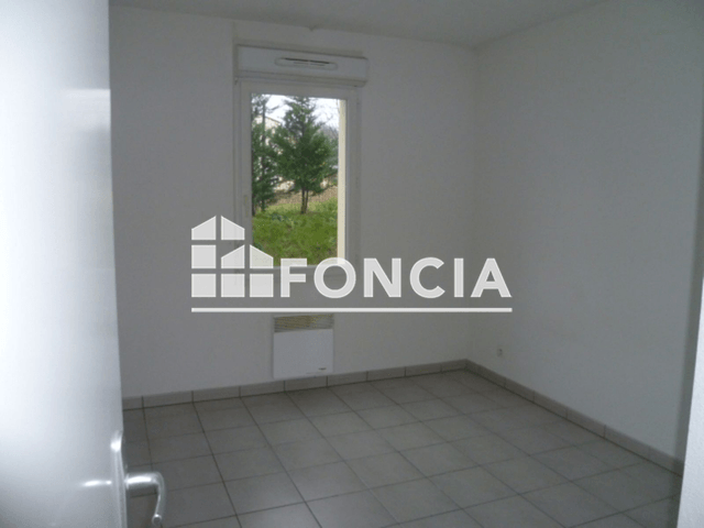 Appartement 2 pièces (35.67 m²) à louer - Saint-quentin De Baron (33750)