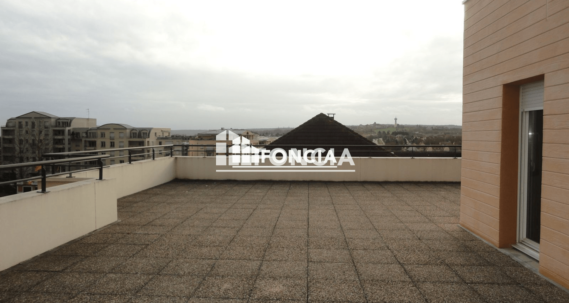 Appartement 3 pièces (76.15 m²) à louer - Cergy (95800)