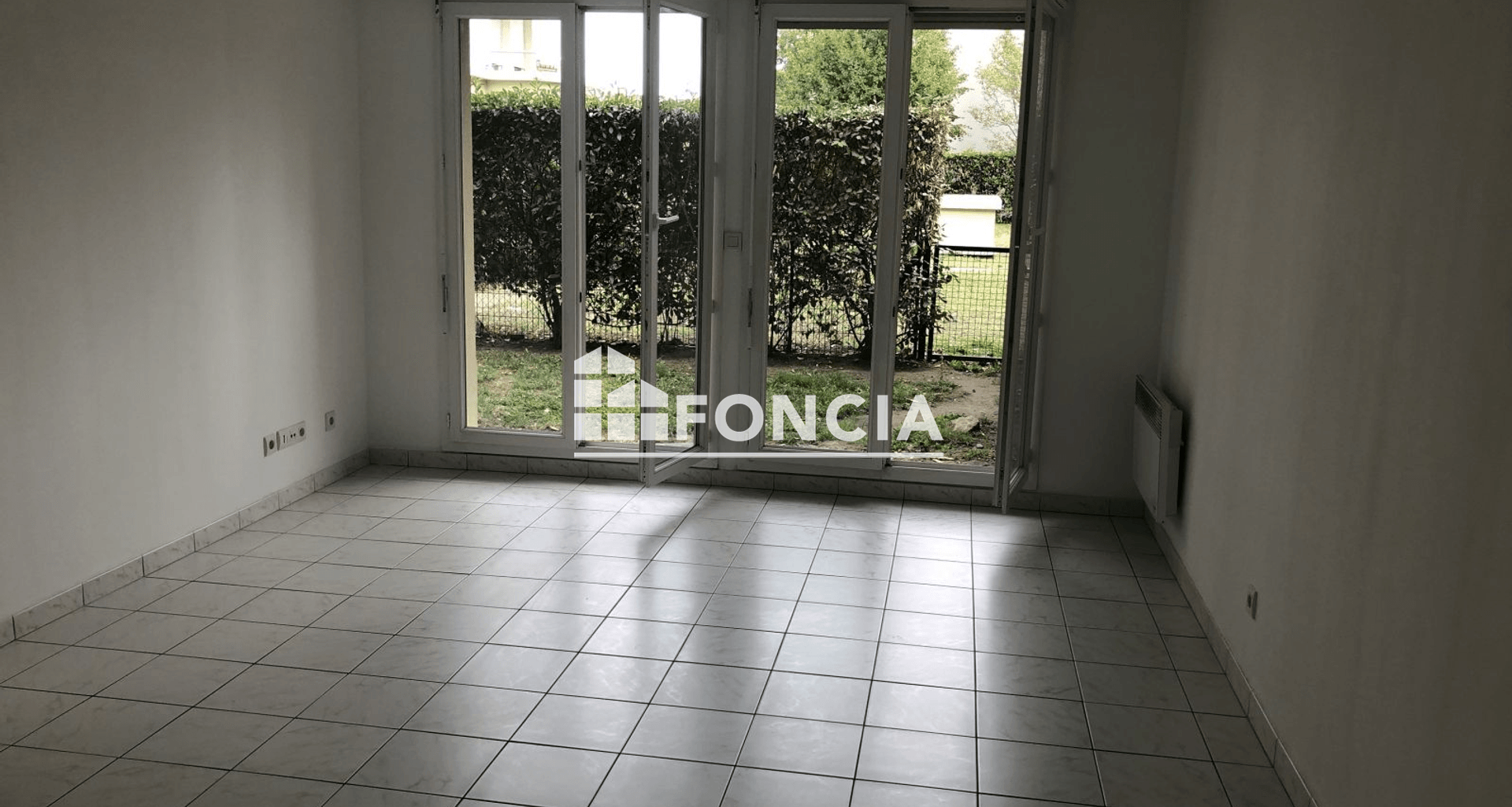 Appartement 2 pièces (42.08 m²) à louer - Corbeil-essonnes (91100)