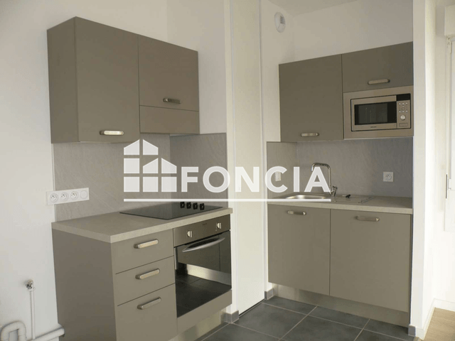 Appartement 3 pièces (65.38 m²) à louer - Bordeaux (33800)
