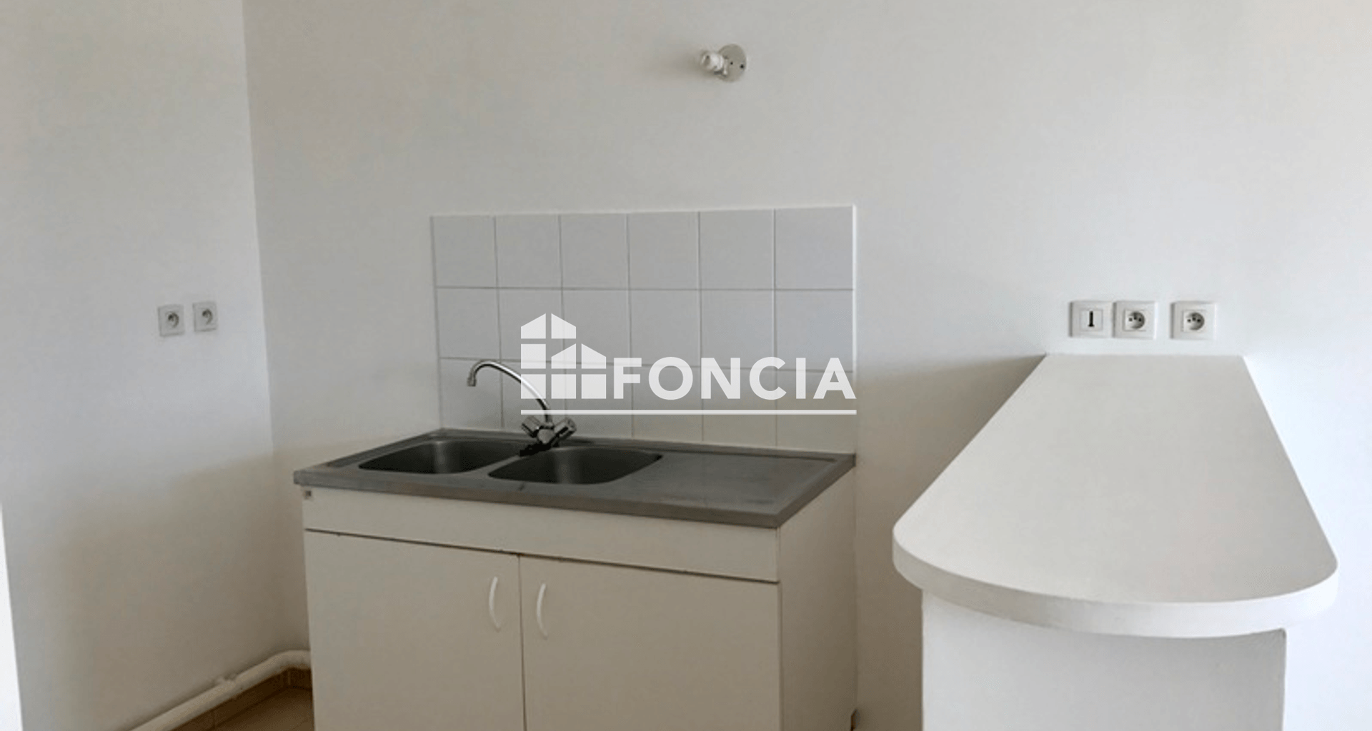 Appartement 2 pièces (40.36 m²) à louer - Corbeil-essonnes (91100)