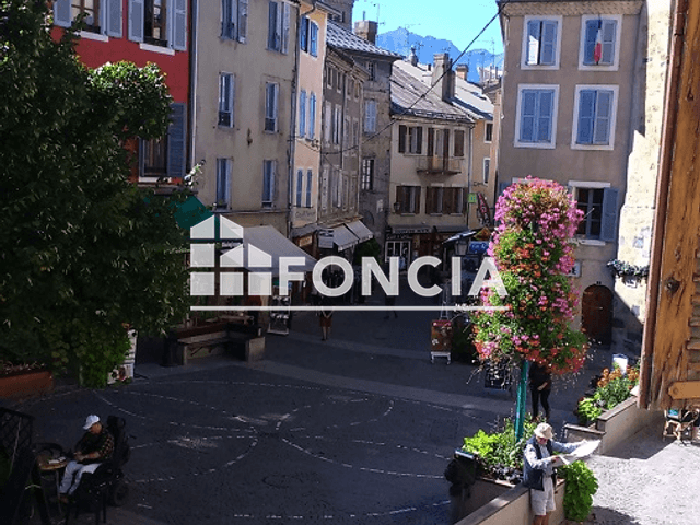 Appartement 2 pièces (40.4 m²) à louer - Embrun (05200)
