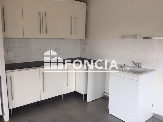 Appartement 3 pièces (76.2 m²) à louer - Bruges (33520)