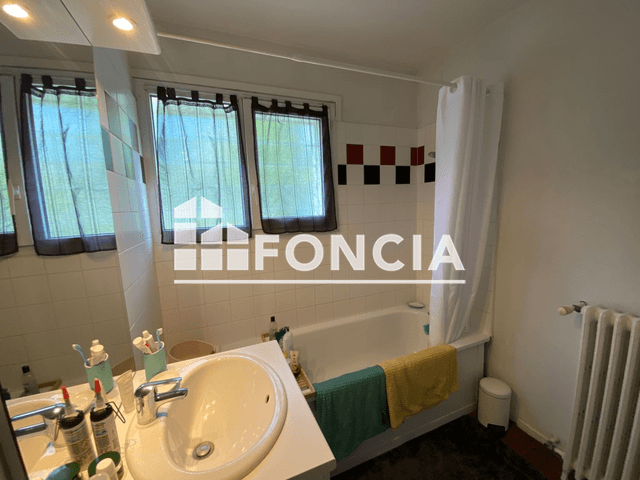 Appartement meublé 3 pièces (61.8 m²) à louer - Talence (33400)