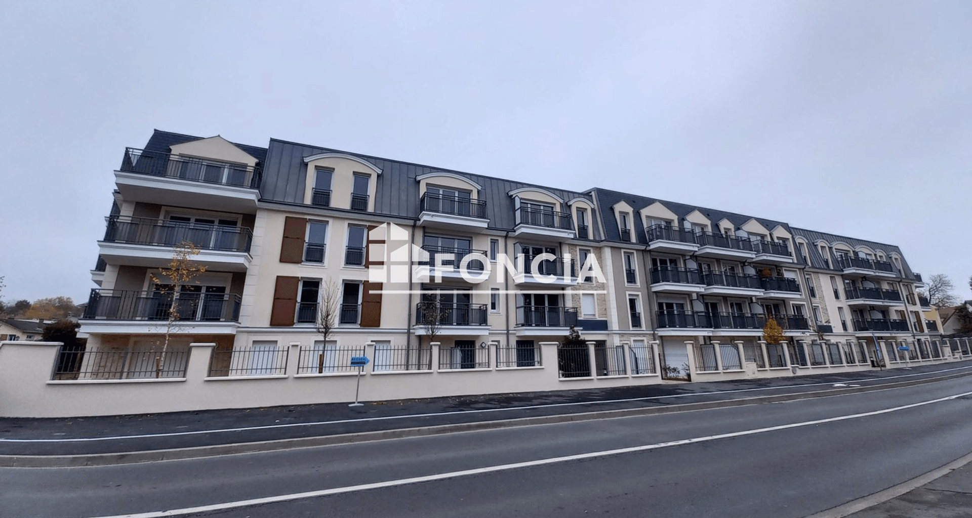 Appartement 2 pièces (43.29 m²) à louer - Sainte-geneviève-des-bois (91700)
