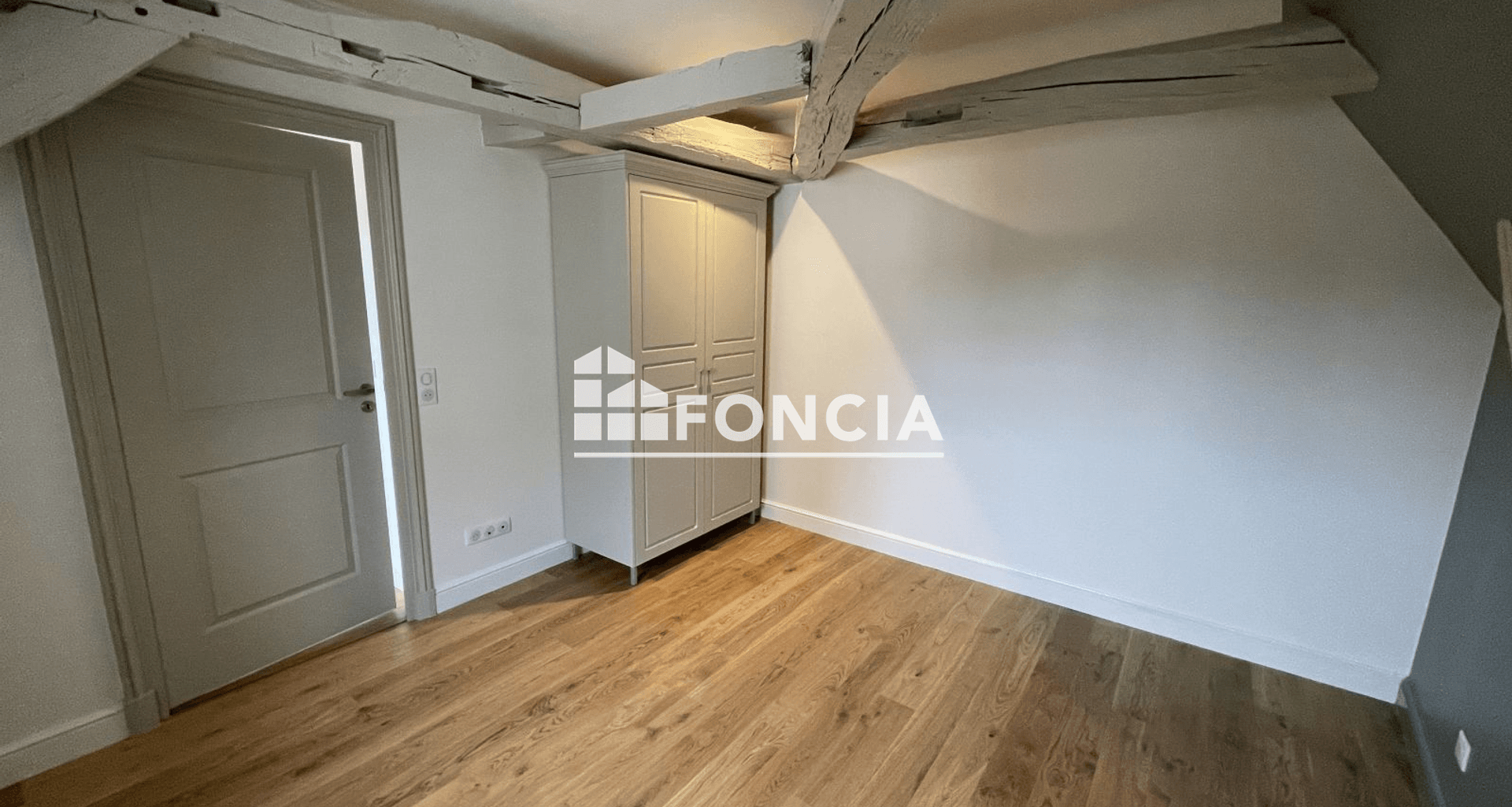 Appartement 2 pièces (35.76 m²) à louer - Auxerre (89000)