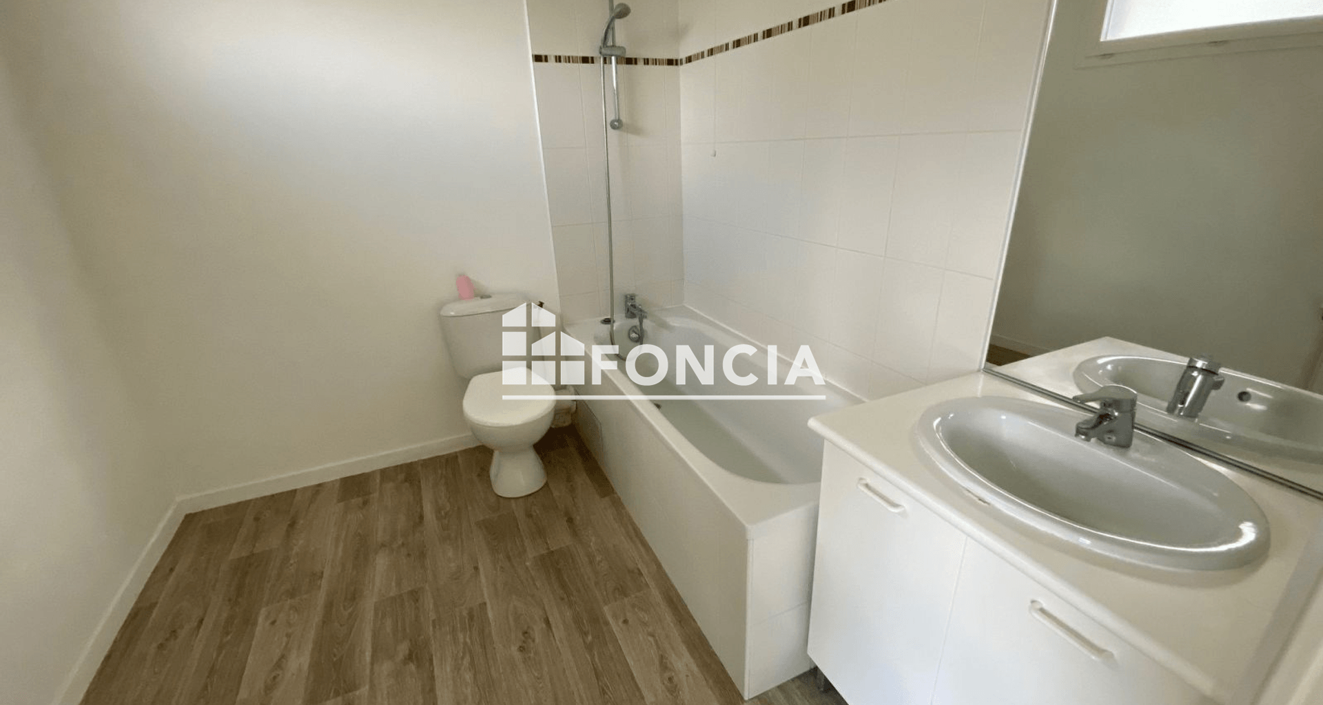 Appartement 2 pièces (43.66 m²) à louer - Corbeil-essonnes (91100)