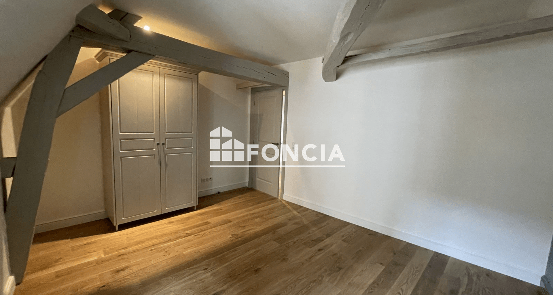 Appartement 2 pièces (43.48 m²) à louer - Auxerre (89000)